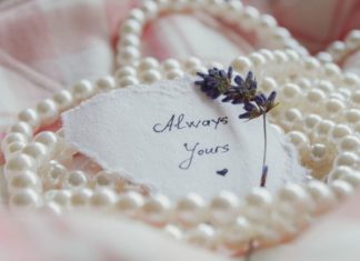 Naszyjniki perły – luksusowa biżuteria dla wymagających kobiet Naszyjniki perły