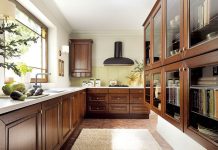 Drewniane meble w stylu retro