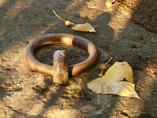 Jak zabezpieczyć szafki nad kuchenką? Jak zabezpieczyć szafki nad kuchenką?