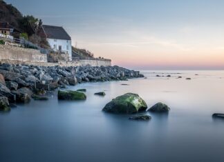 Jak zamontować telewizor na lamele?