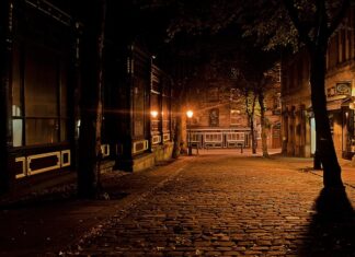 Na czym zamontować lampy ogrodowe? Na czym zamontować lampy ogrodowe?