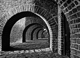 Gdzie trzymać przetwory gdy nie ma piwnicy? Gdzie trzymać przetwory gdy nie ma piwnicy?