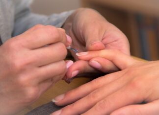 Jaki lakier do drewna na zewnątrz forum?