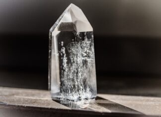 Po czym poznać prawdziwy kryształ?