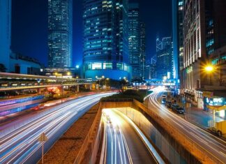 Ile światła w salonie? Ile światła w salonie?