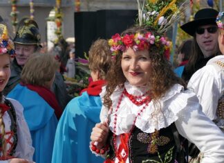 Co to znaczy śmigus-dyngus? Co to znaczy śmigus-dyngus?