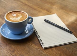 Jaka powinna być przerwa między blatem a szafkami w kuchni?