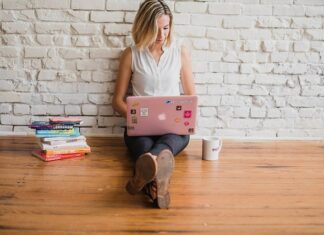 Jak wykończyć podłogę z płytek? Jak wykończyć podłogę z płytek?